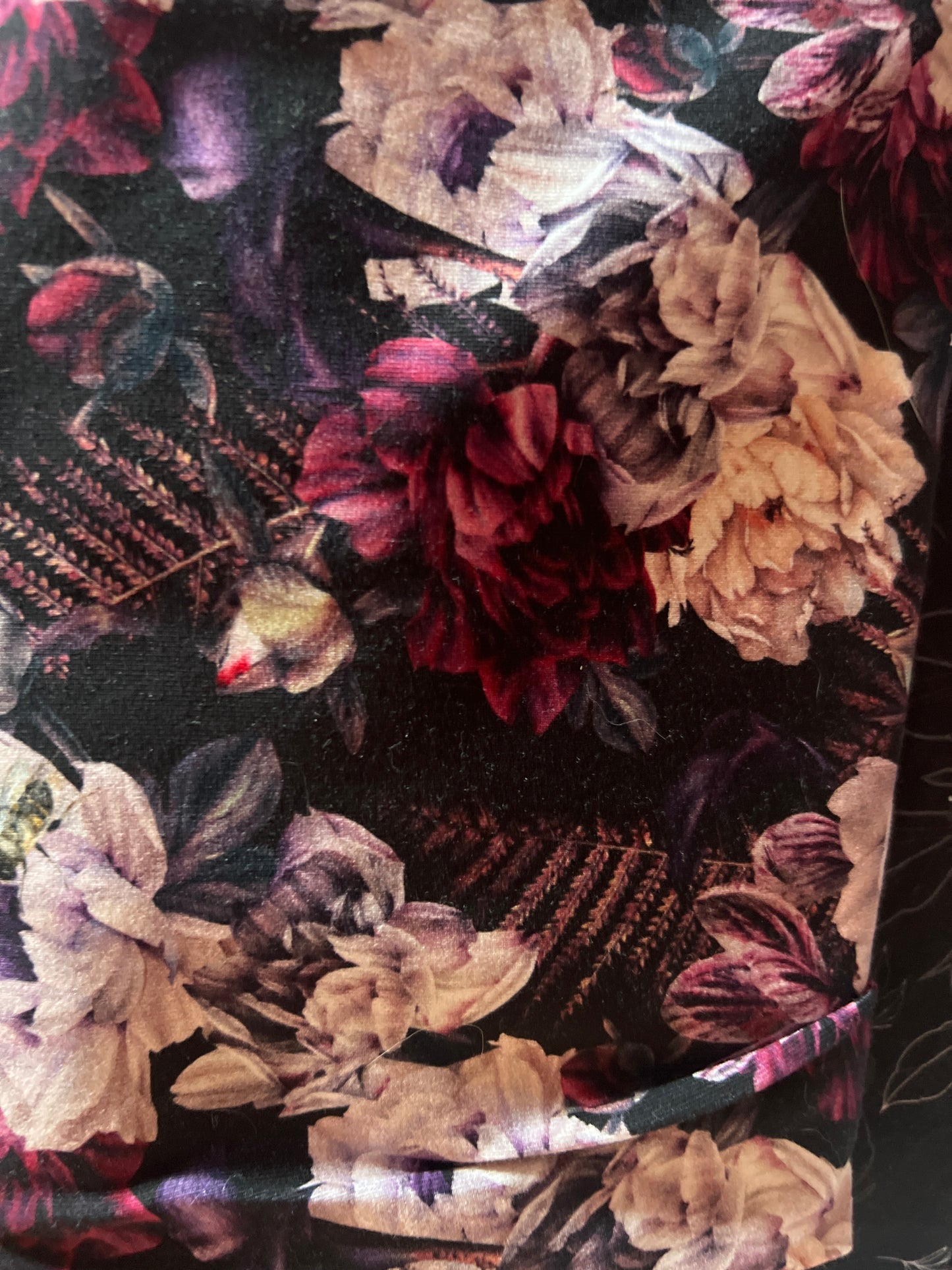 Cotton Spandex - dark floral - Regular Scale - RETAIL