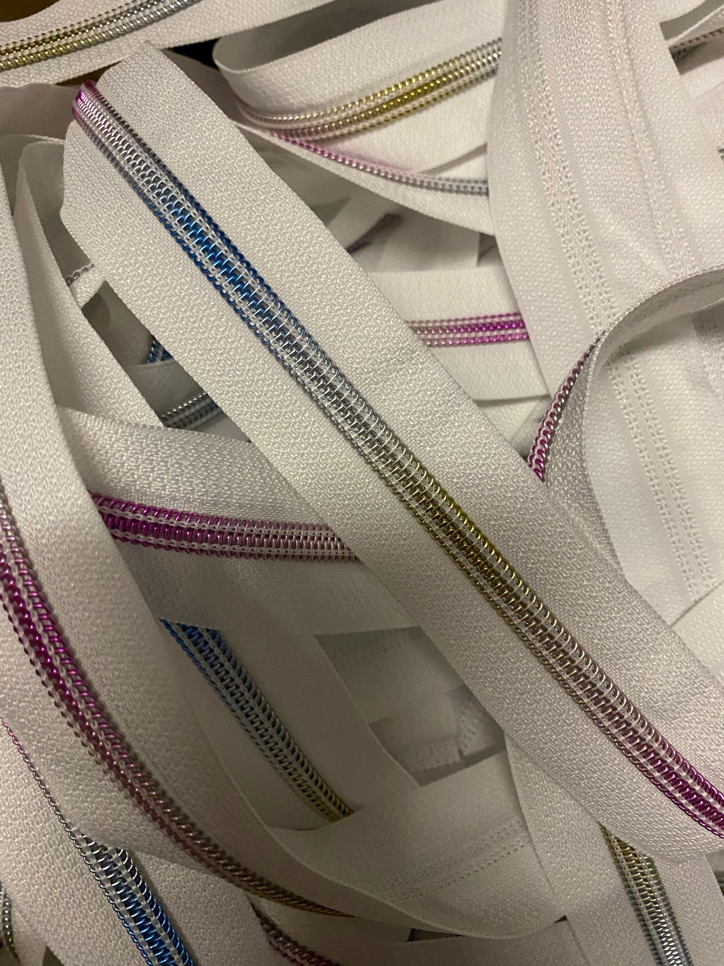 Zipper Tape - Retail