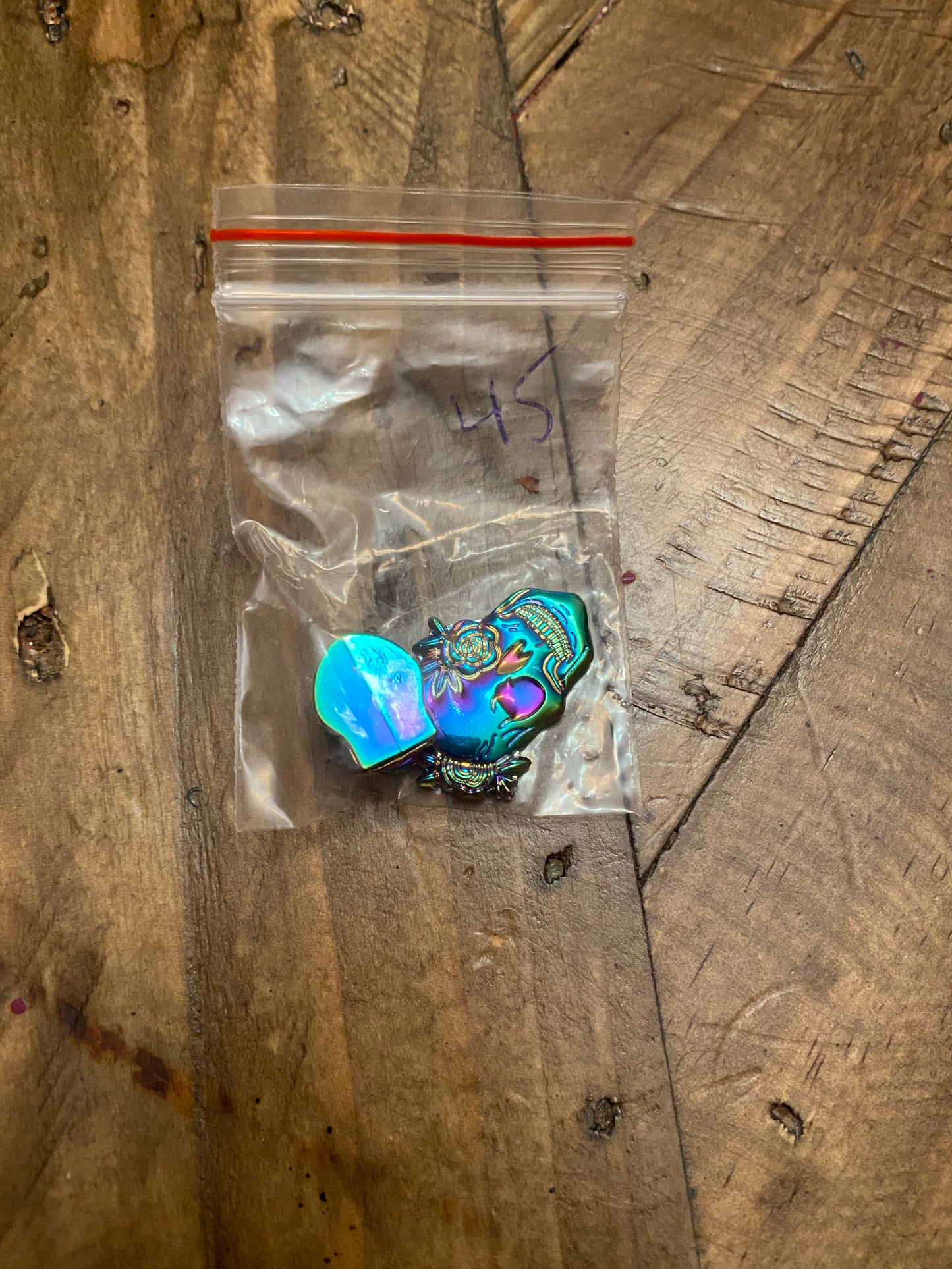 Floral Skulls Pull - Retail