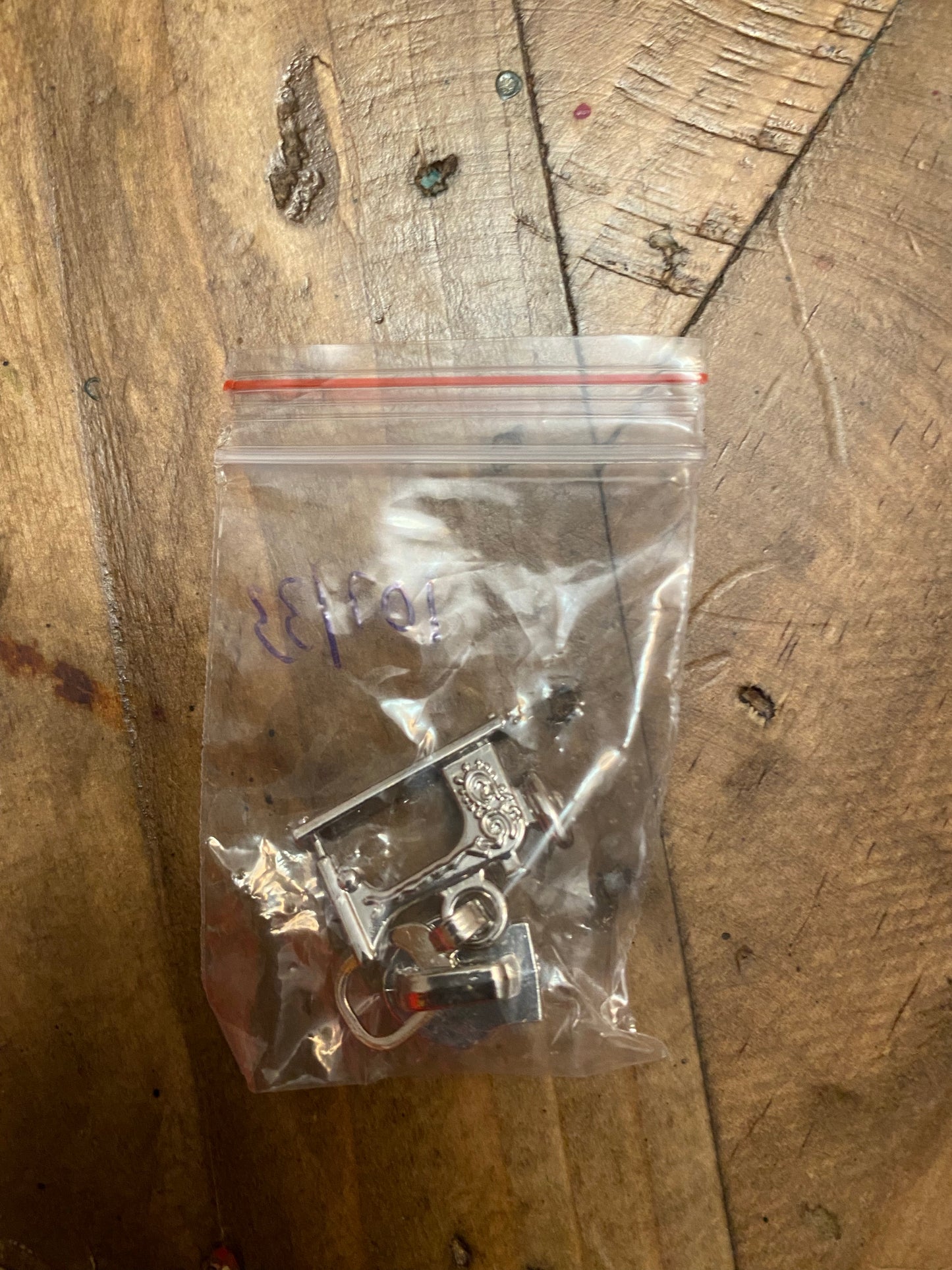 Sewing Machine Pull - Retail