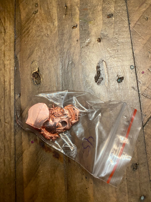 Floral Skulls Pull - Retail